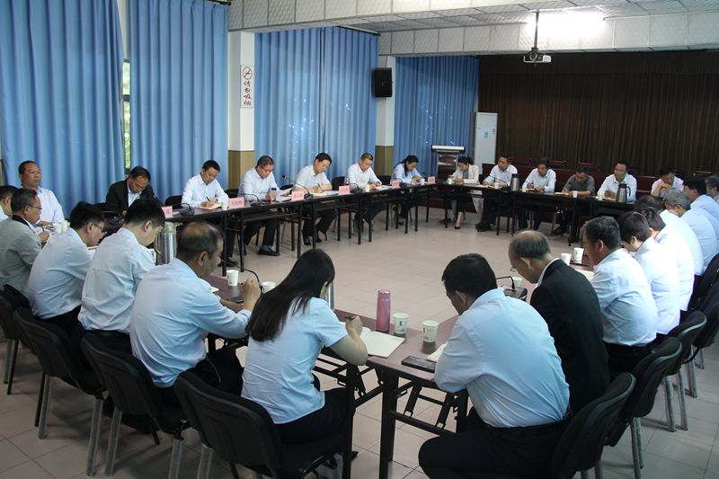 博農(nóng)集團學(xué)習習近平總書記在廣西考察時的講話精神  傳達全市財政（國資）黨風廉政建設(shè)工作會議精神